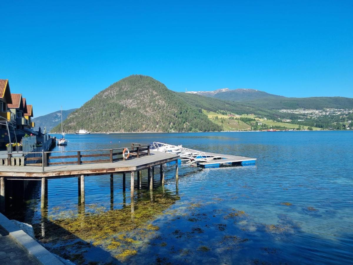Nedre Amla Fjord Apartment カウパンゲル エクステリア 写真